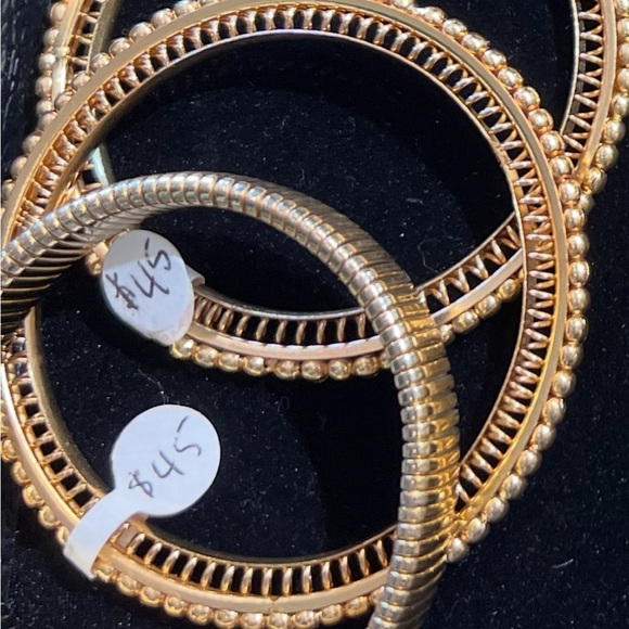 Gold Bangles x 2 - Picture 2 of 7